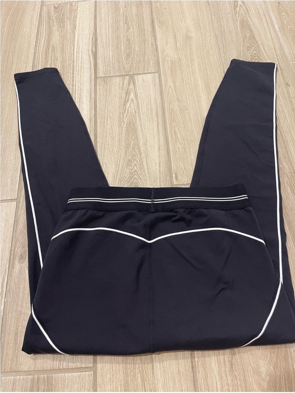 Alo Yoga Airbrush High Waist Heart Throb Leggings Black/ White Sz L 12-14 W54341 - Picture 10 of 15